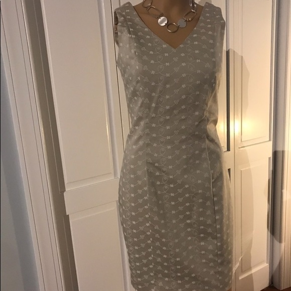 Dress - Picture 2 of 6